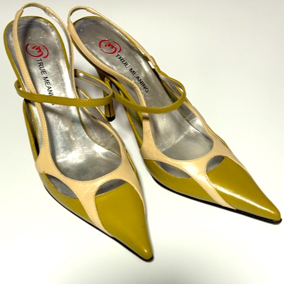 True Meaning Unique Cream and Green Tan Pointed Toe Heels Sling Back Heels - Picture 1 of 5